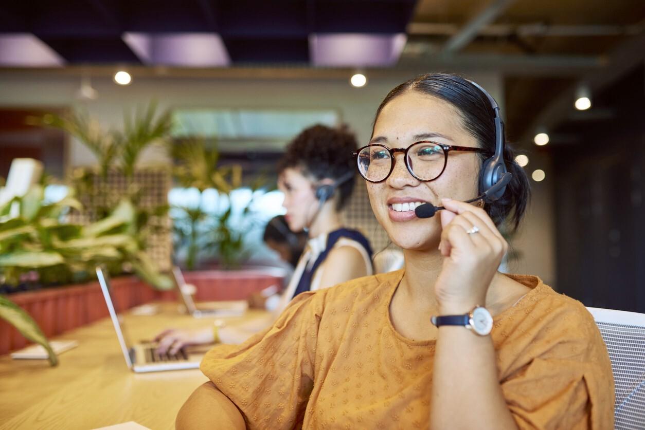 customer-support-lady
